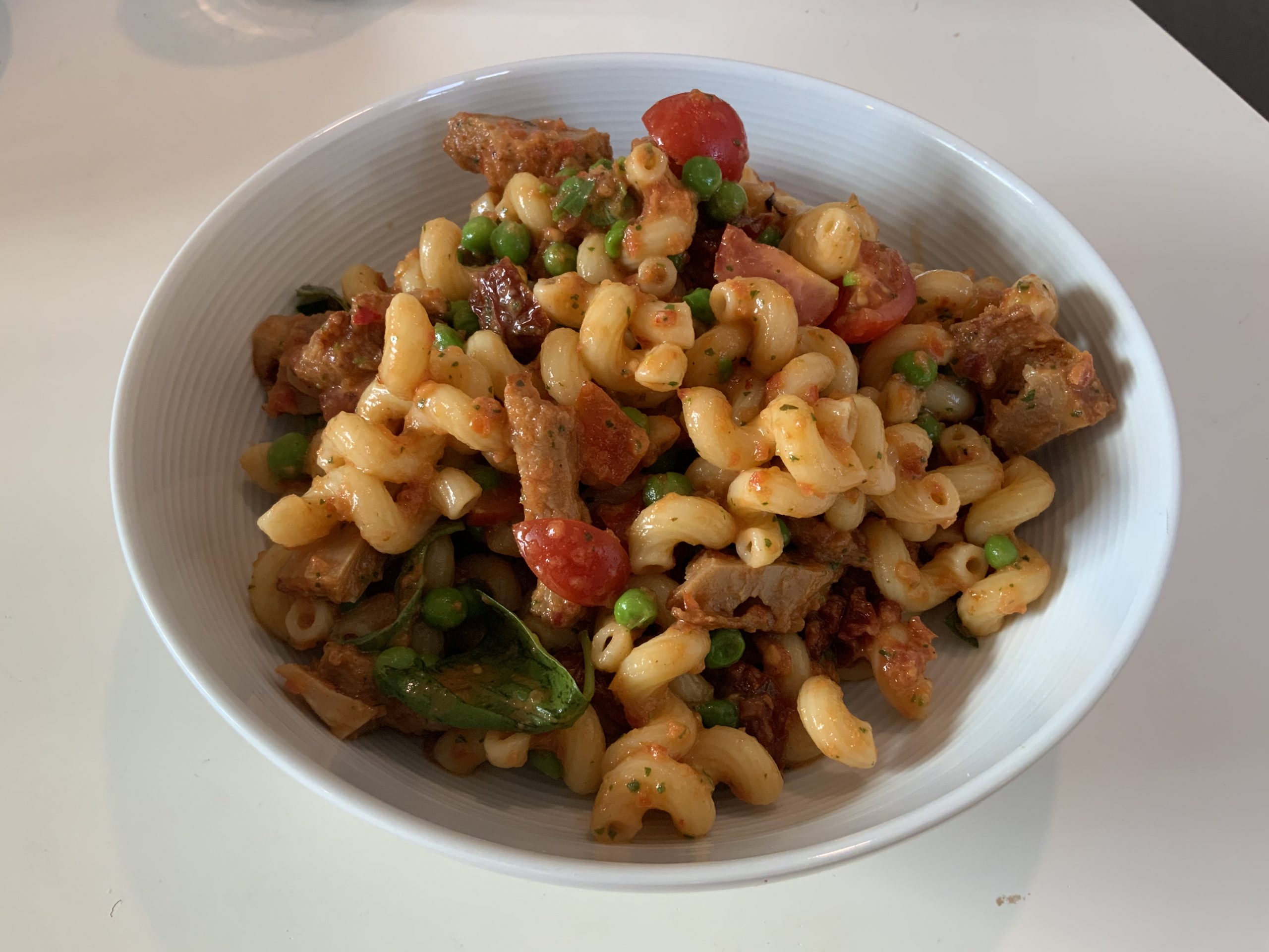 Pasta salad with tomato dressing